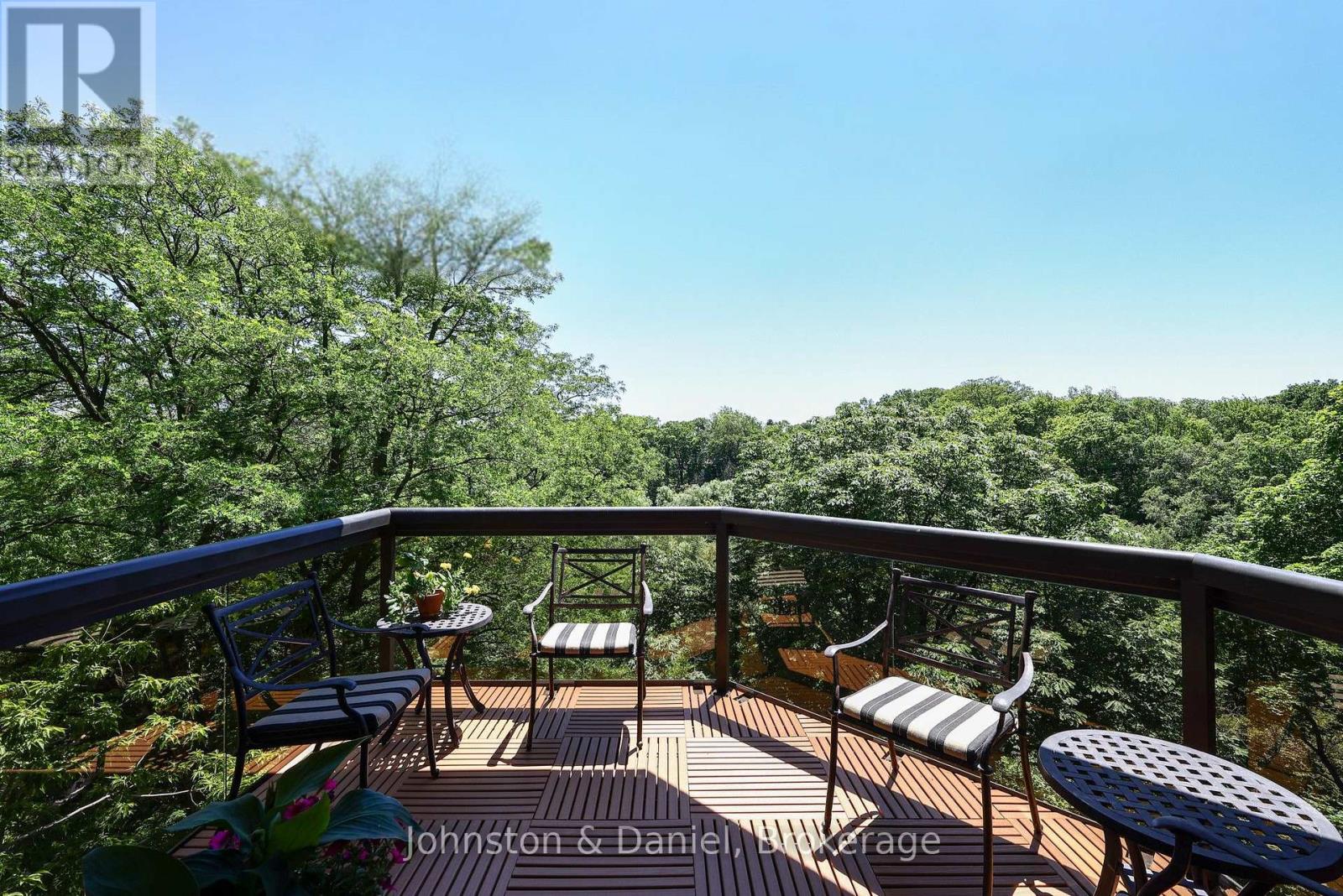 401 - 407 Walmer Road Property Photo 3