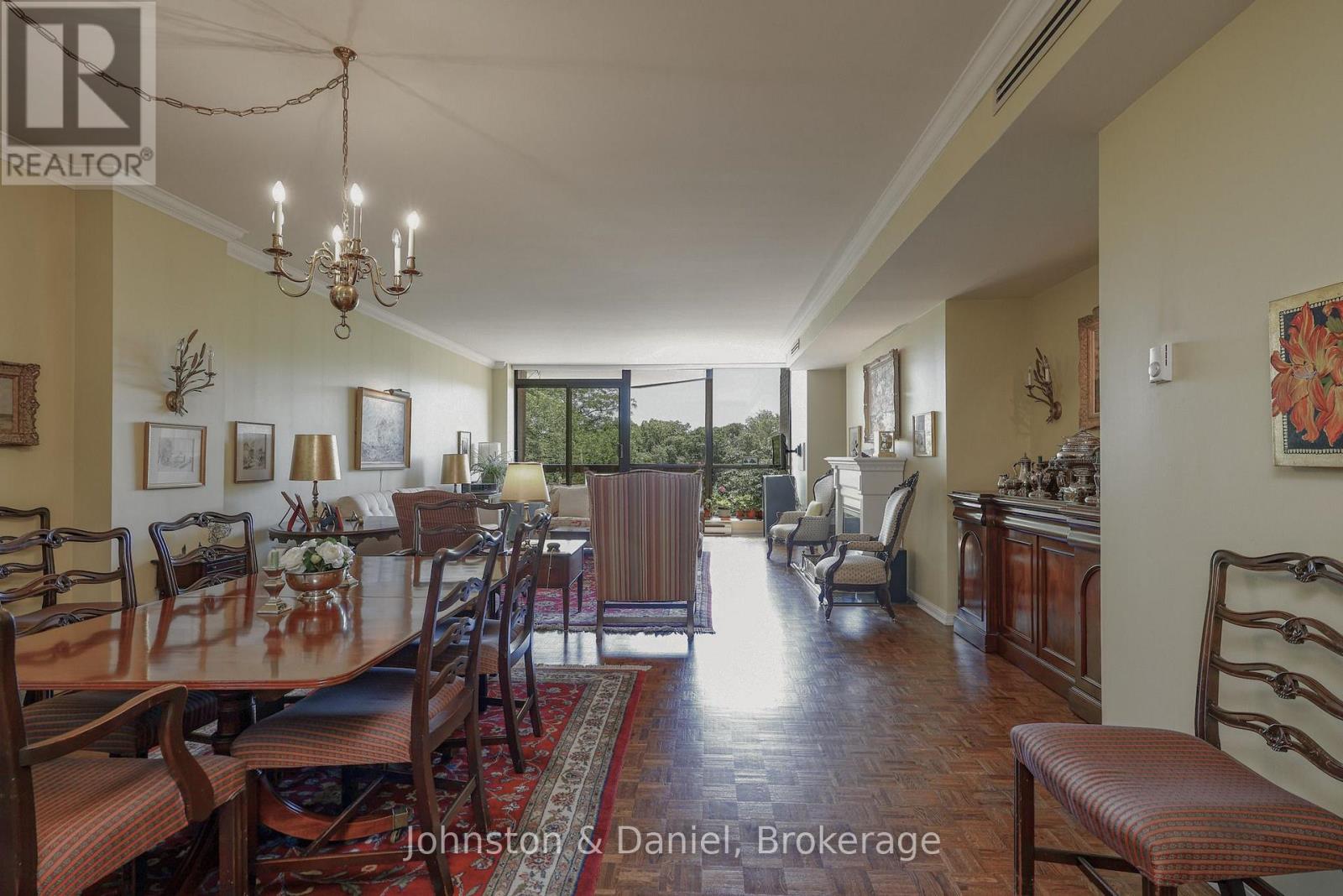 401 - 407 Walmer Road Property Photo 4