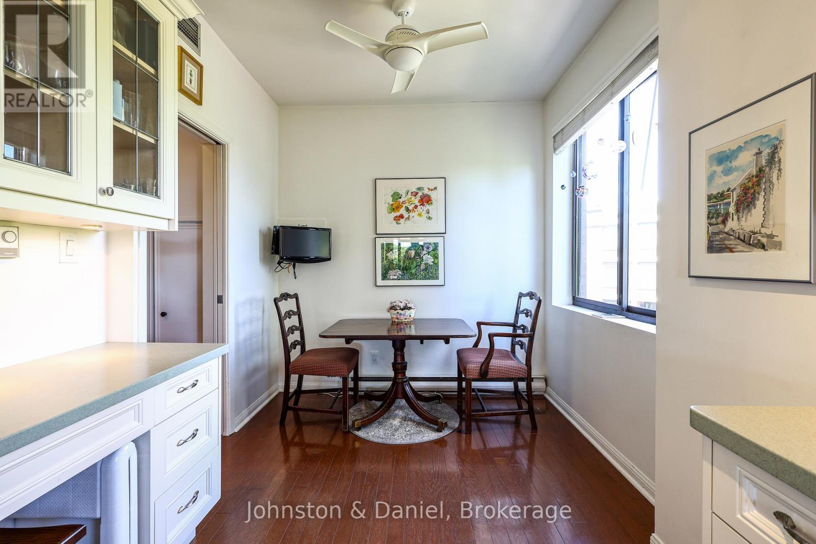 401 - 407 Walmer Road Property Photo 17