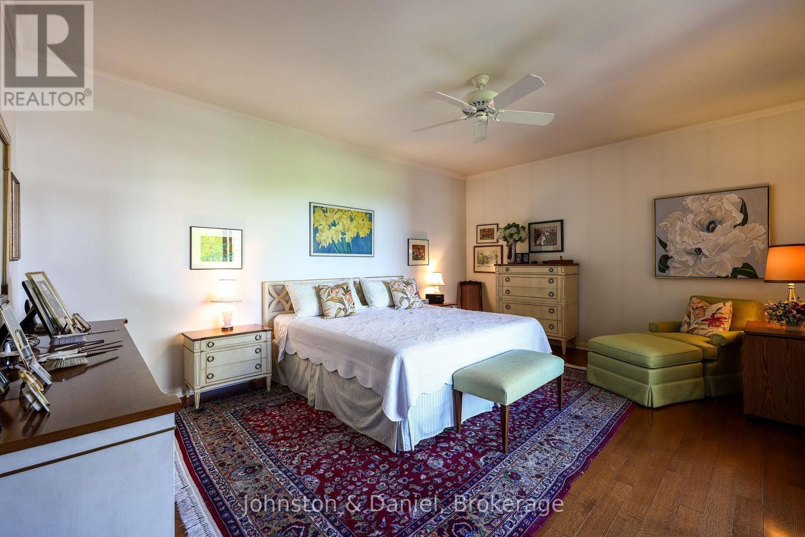 401 - 407 Walmer Road Property Photo 18