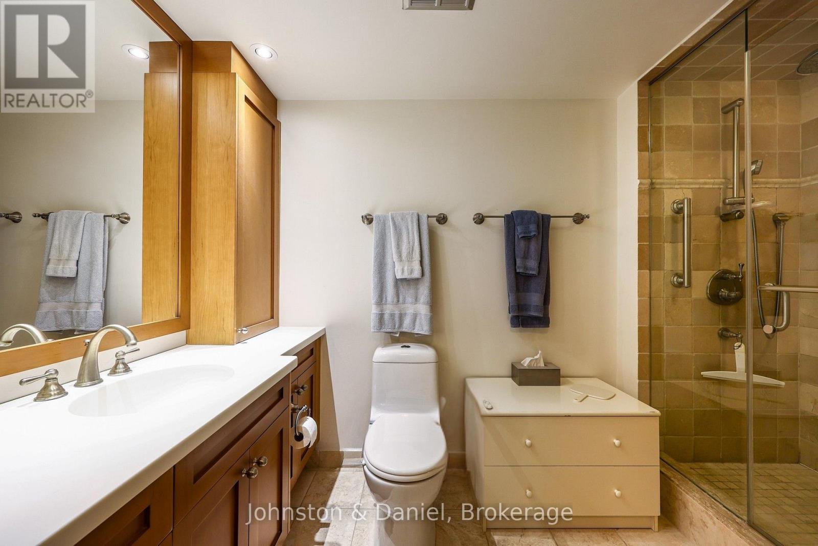 401 - 407 Walmer Road Property Photo 20