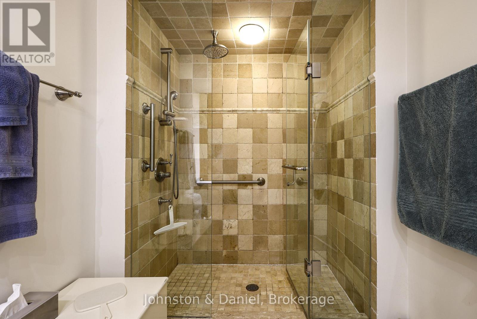 401 - 407 Walmer Road Property Photo 21