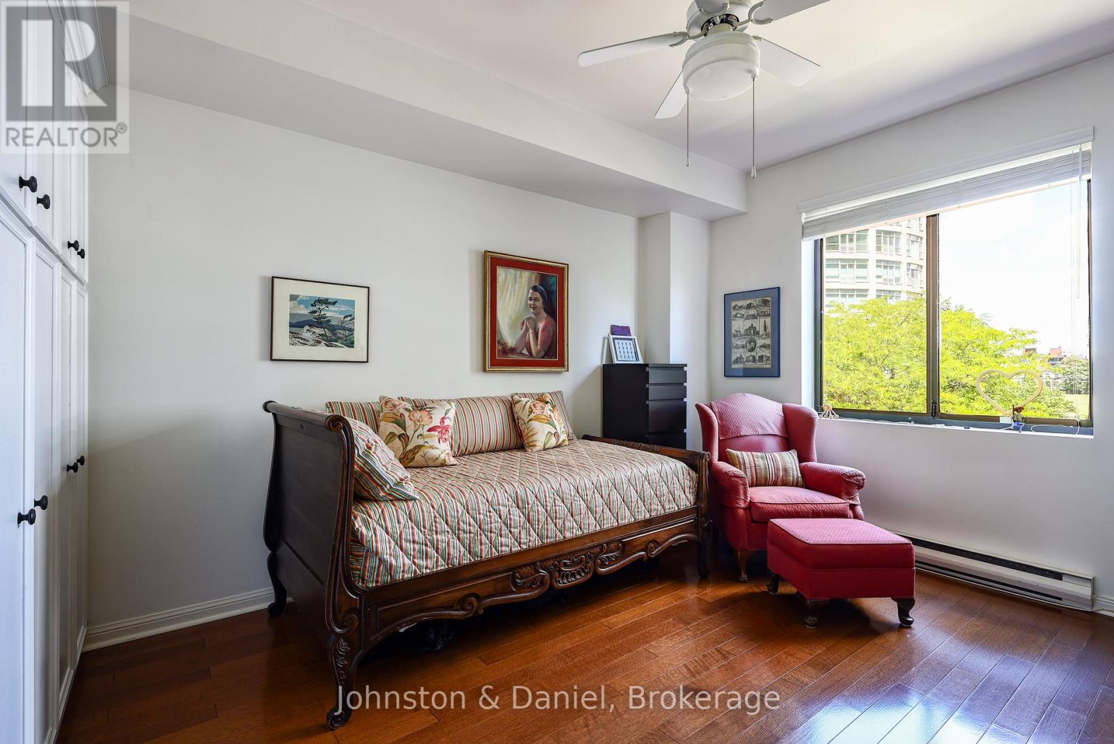 401 - 407 Walmer Road Property Photo 23