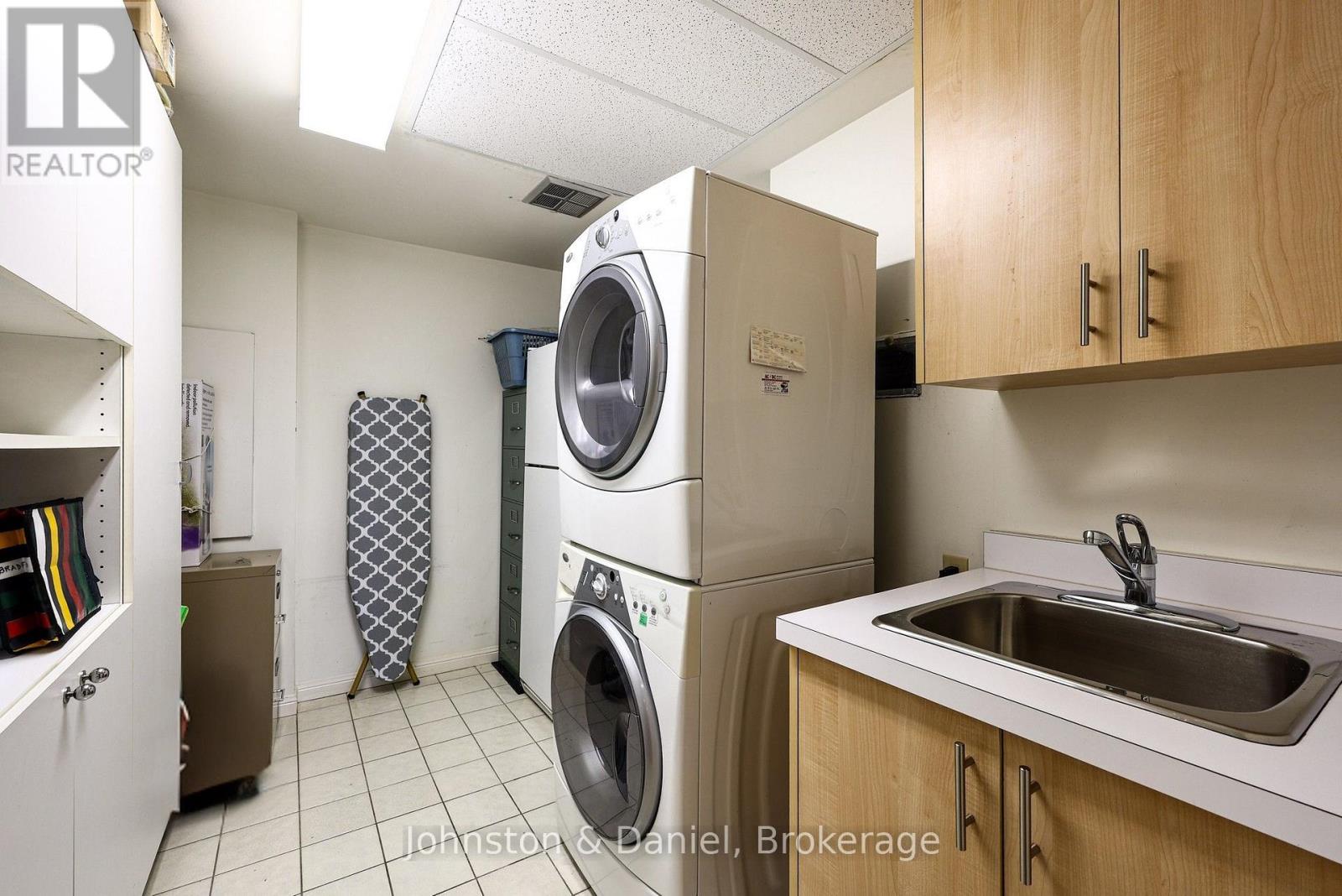 401 - 407 Walmer Road Property Photo 26