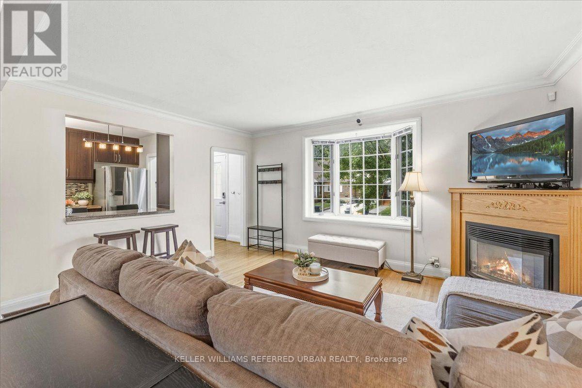 207 Elmhurst Avenue Property Photo 8