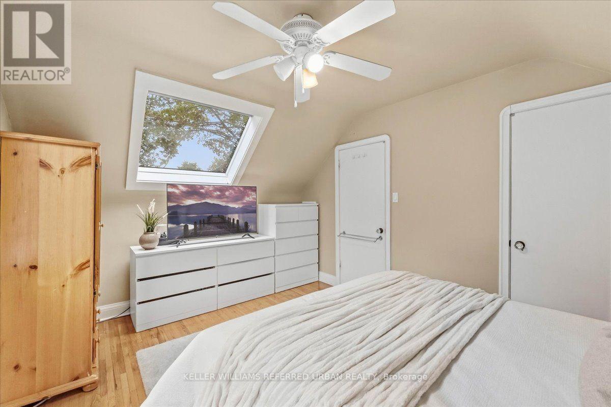 207 Elmhurst Avenue Property Photo 26