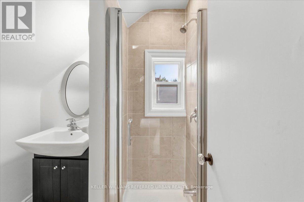 207 Elmhurst Avenue Property Photo 30