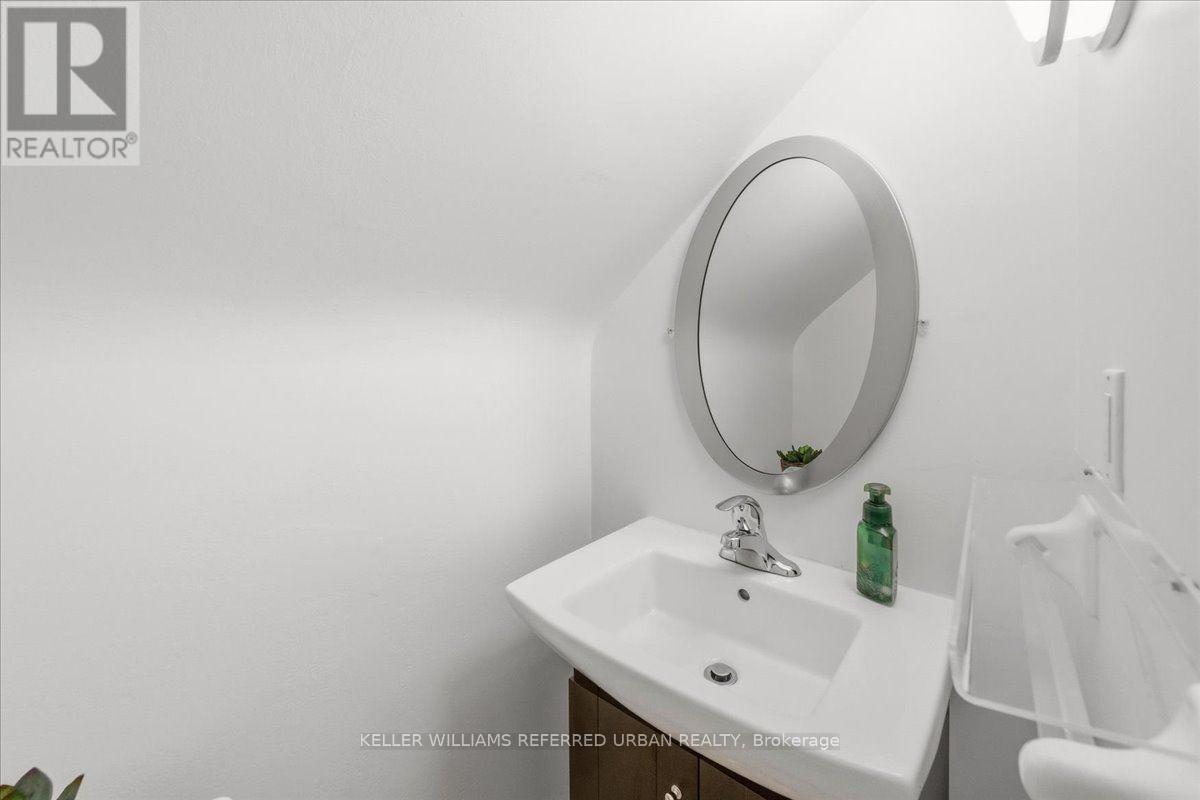 207 Elmhurst Avenue Property Photo 31