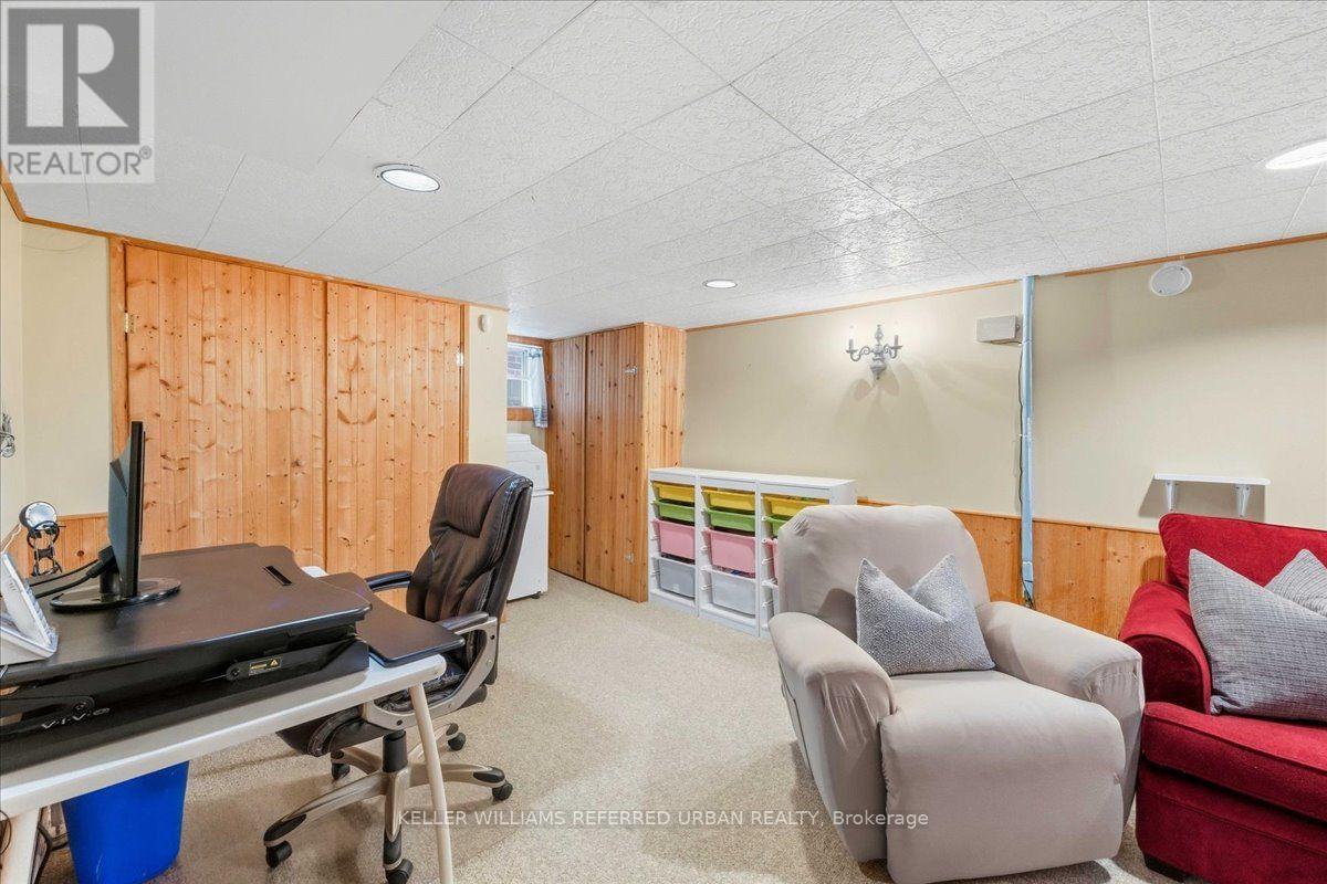 207 Elmhurst Avenue Property Photo 36