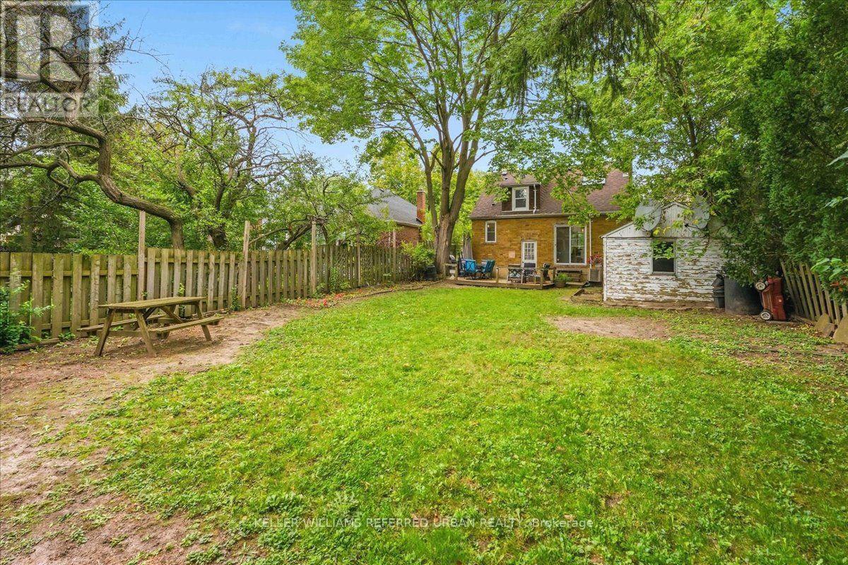 207 Elmhurst Avenue Property Photo 43