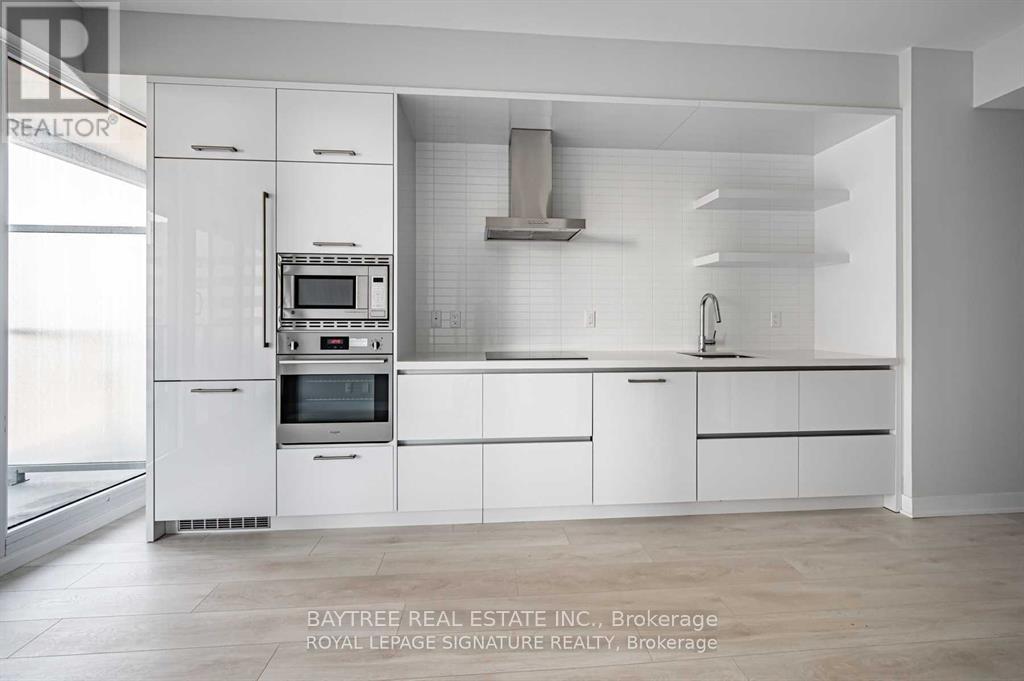 1506 - 2221 Yonge Street Property Photo 2