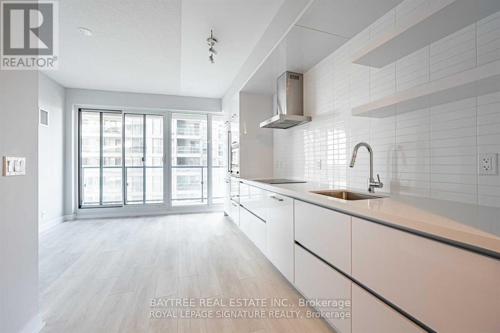 1506 - 2221 Yonge Street Property Photo 7