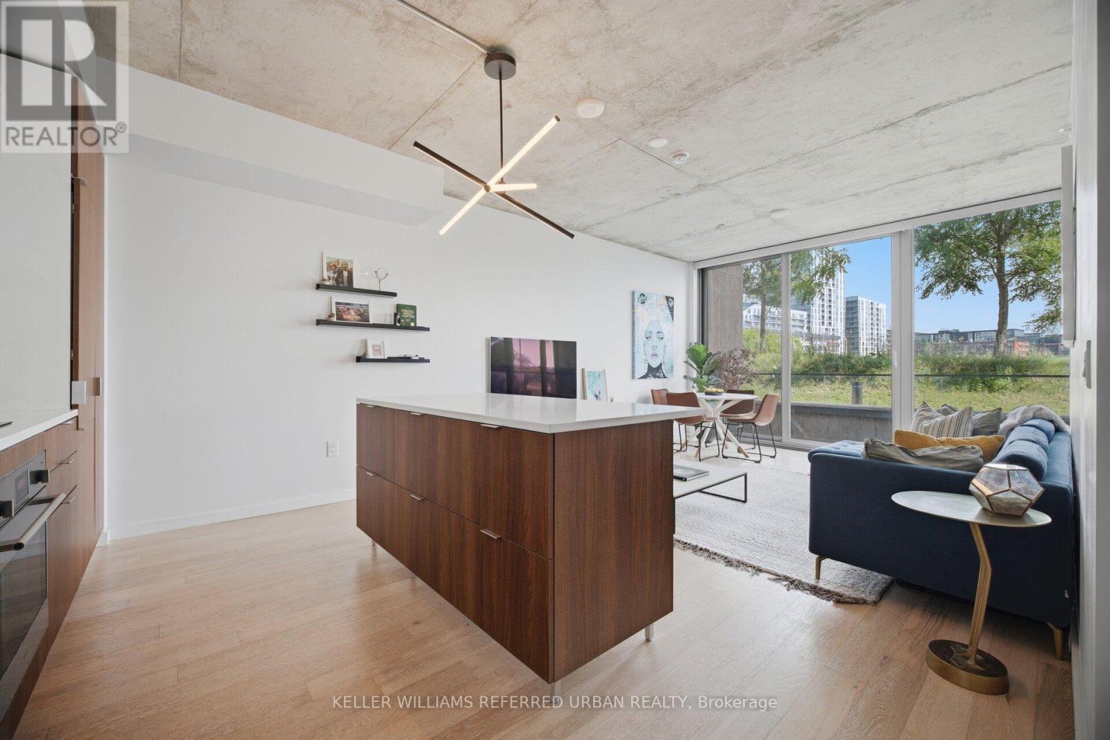 Th105 - 170 Bayview Avenue Property Photo 9