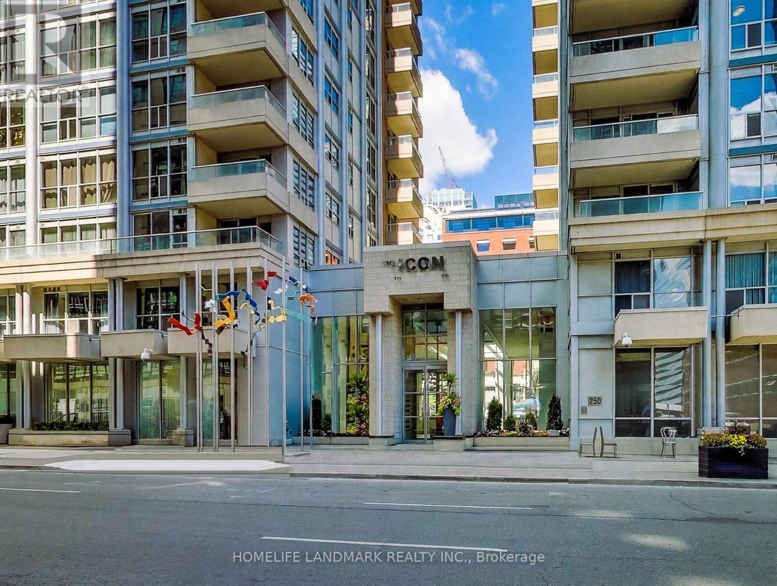 702 - 270 WELLINGTON STREET W Property Photo 1