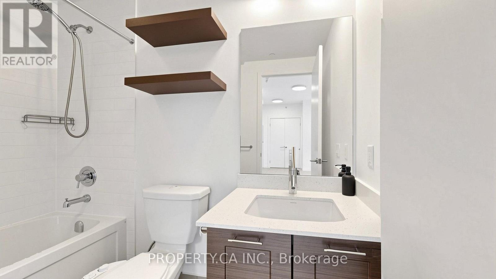 1202 - 20 Bruyeres Mews Property Photo 14
