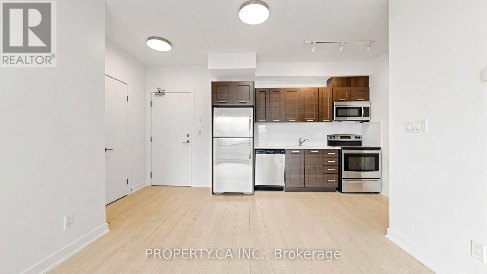 1202 - 20 Bruyeres Mews Property Photo 15
