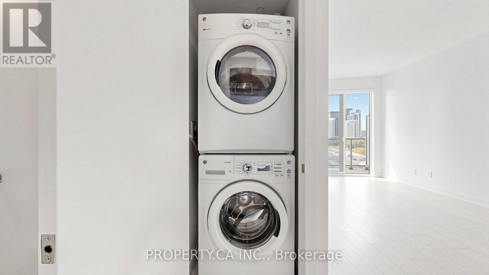 1202 - 20 Bruyeres Mews Property Photo 16