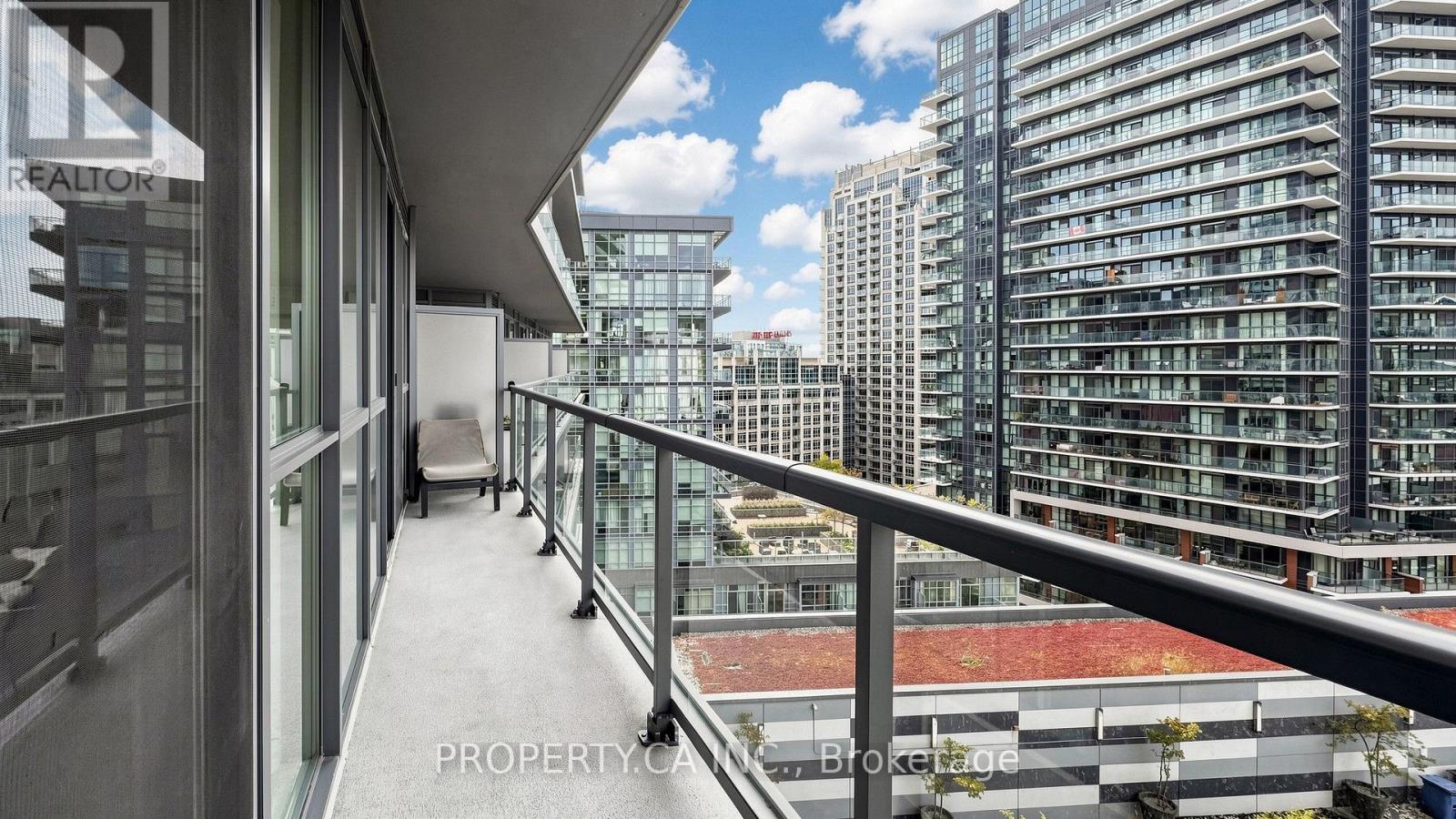 1202 - 20 Bruyeres Mews Property Photo 17