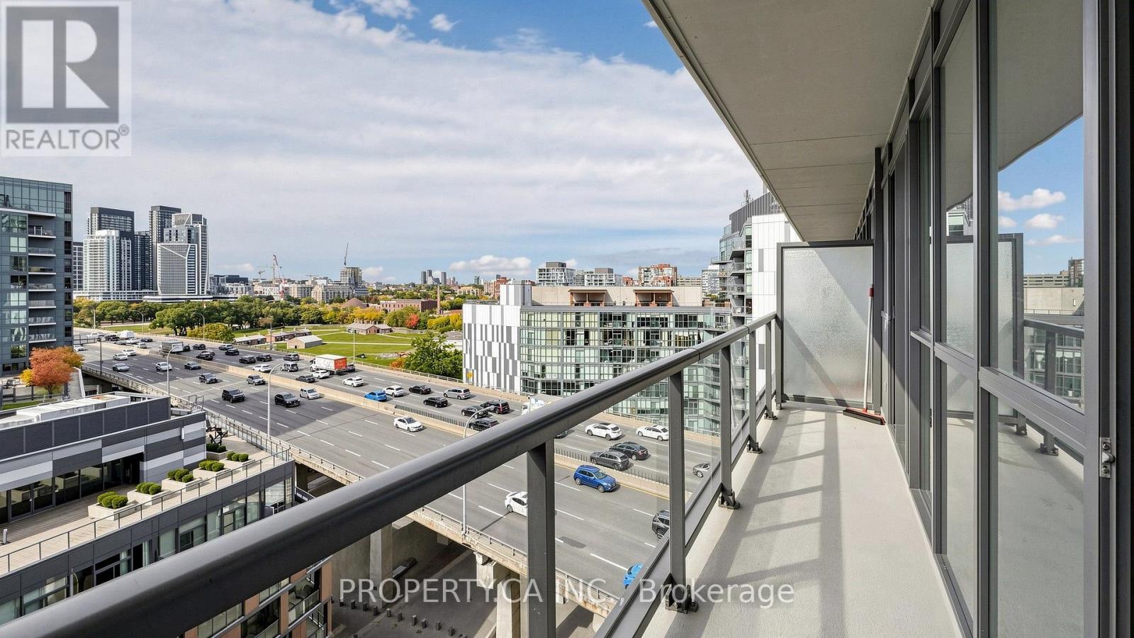 1202 - 20 Bruyeres Mews Property Photo 18