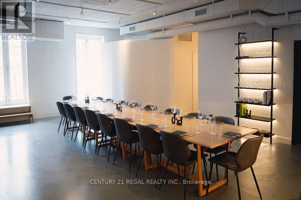 56 Berkeley Street E Property Photo 2