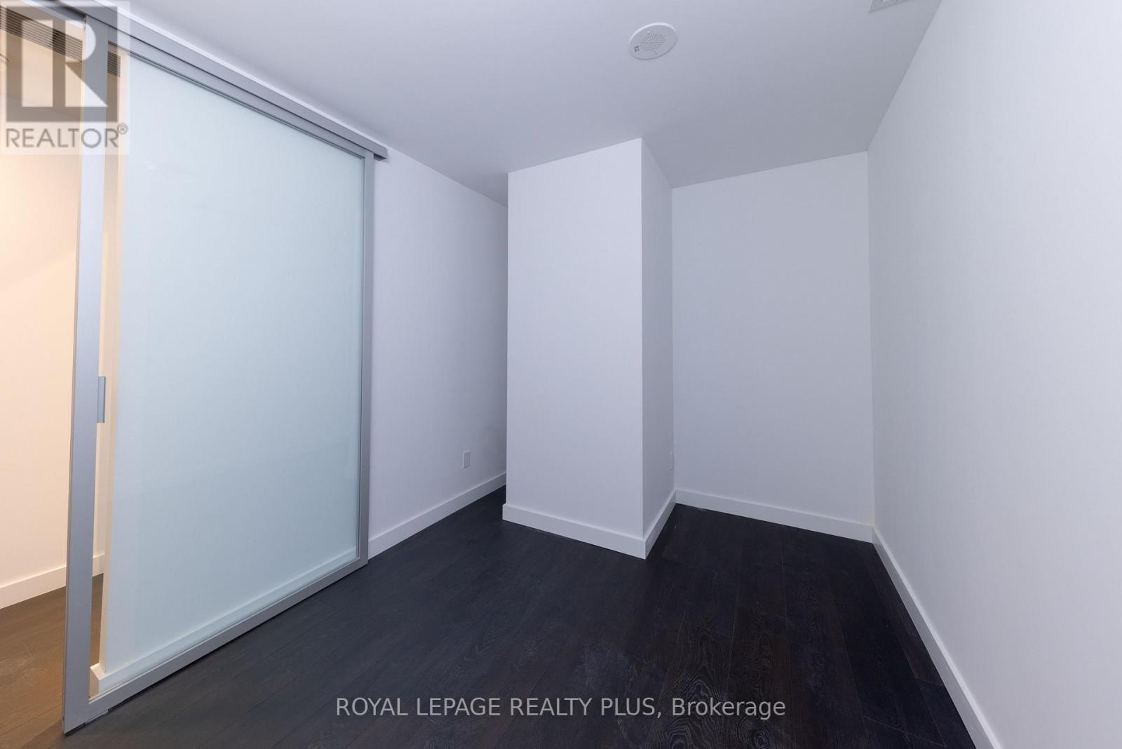 662 - 68 Esther Shiner Boulevard Property Photo 20