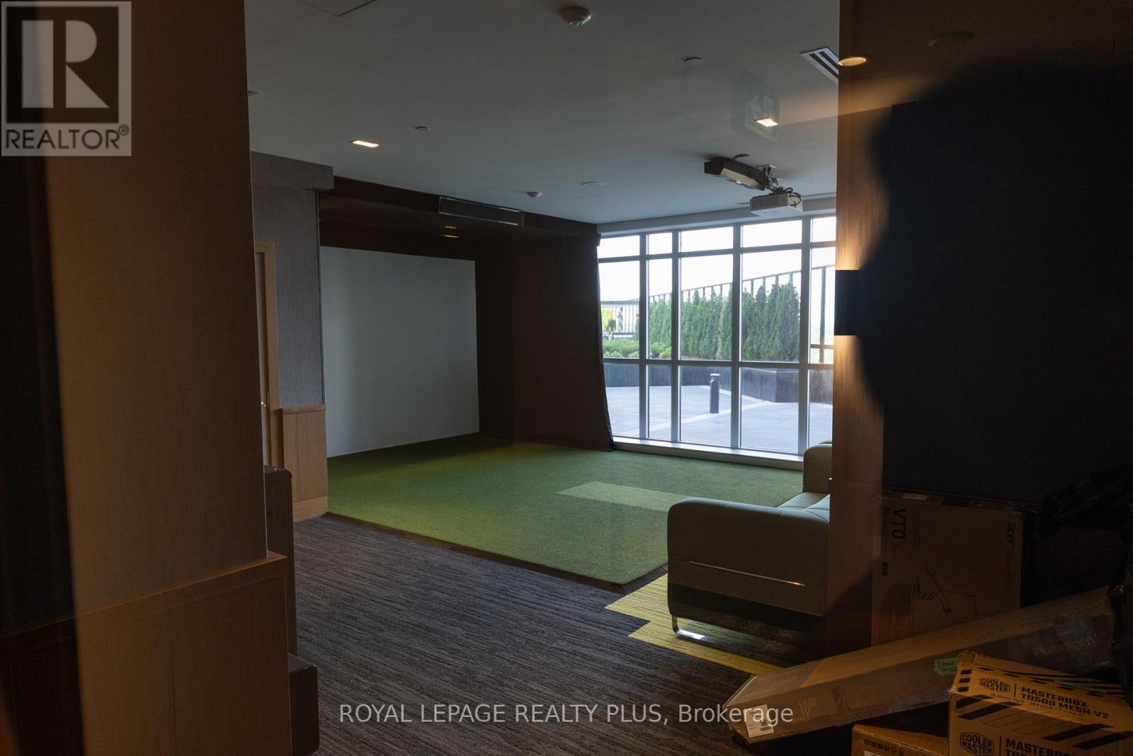 662 - 68 Esther Shiner Boulevard Property Photo 31