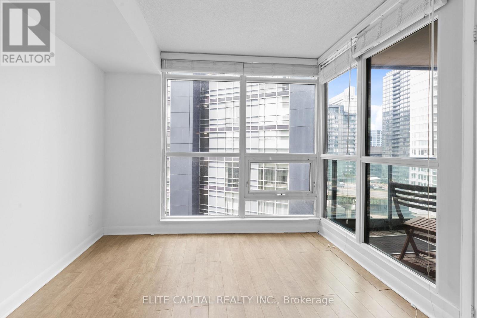 1311 - 600 Fleet Street Property Photo 9
