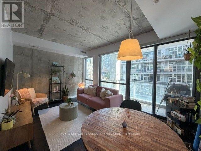 410 - 39 Brant Street Property Photo 7