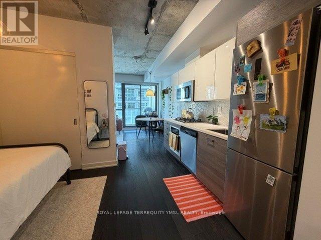410 - 39 Brant Street Property Photo 16