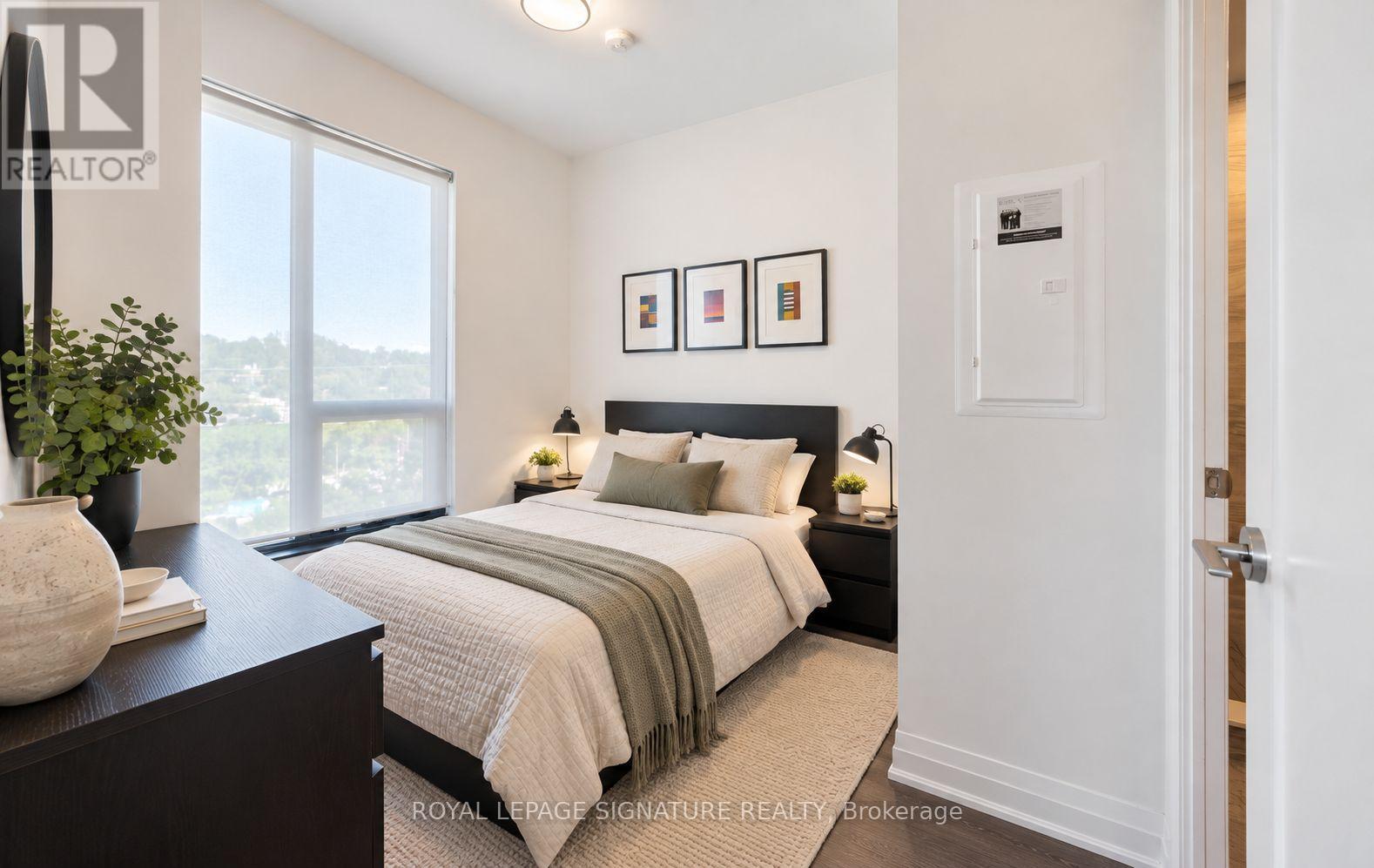 526 - 280 Howland Avenue Property Photo 10