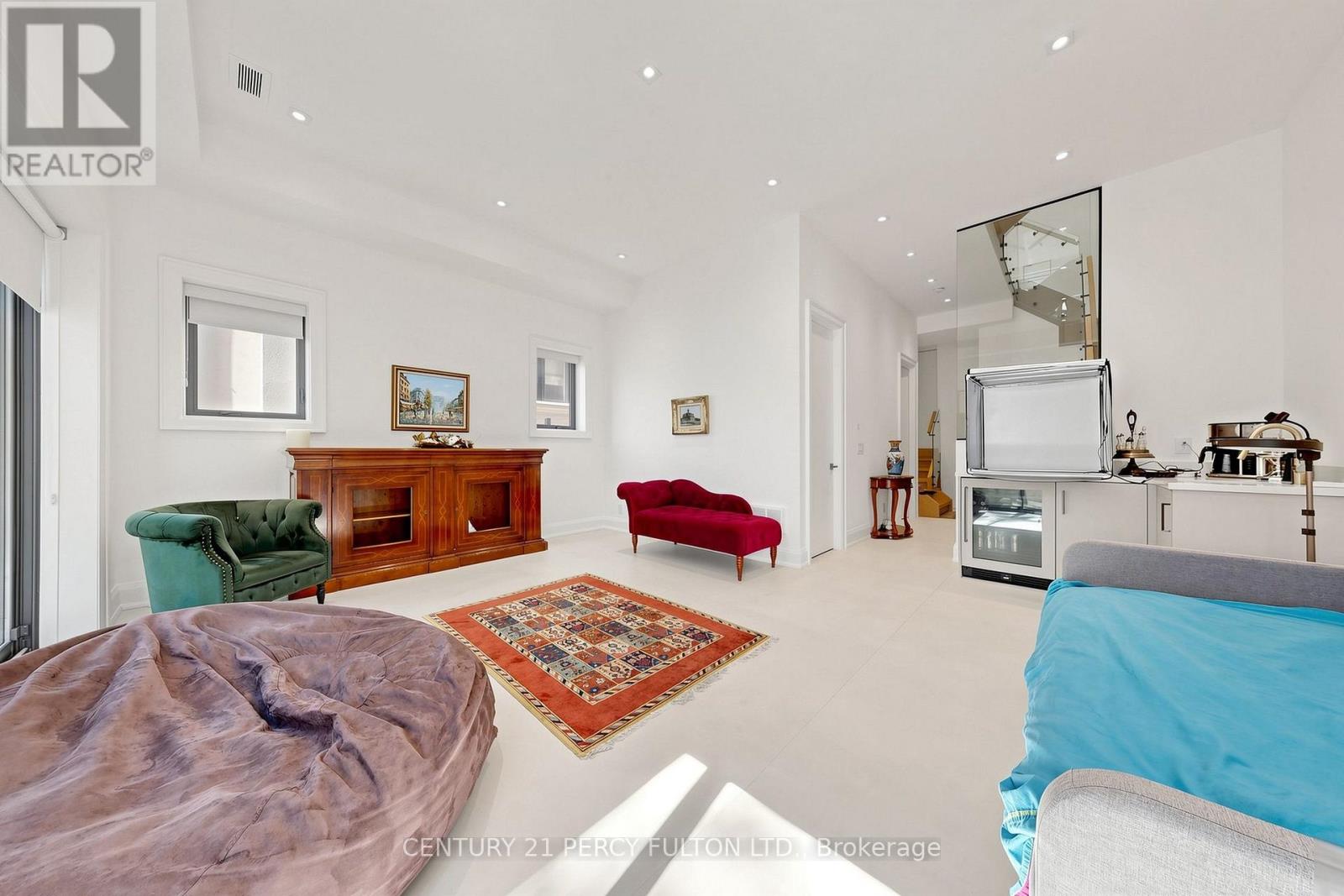 171 Elmwood Avenue Property Photo 44