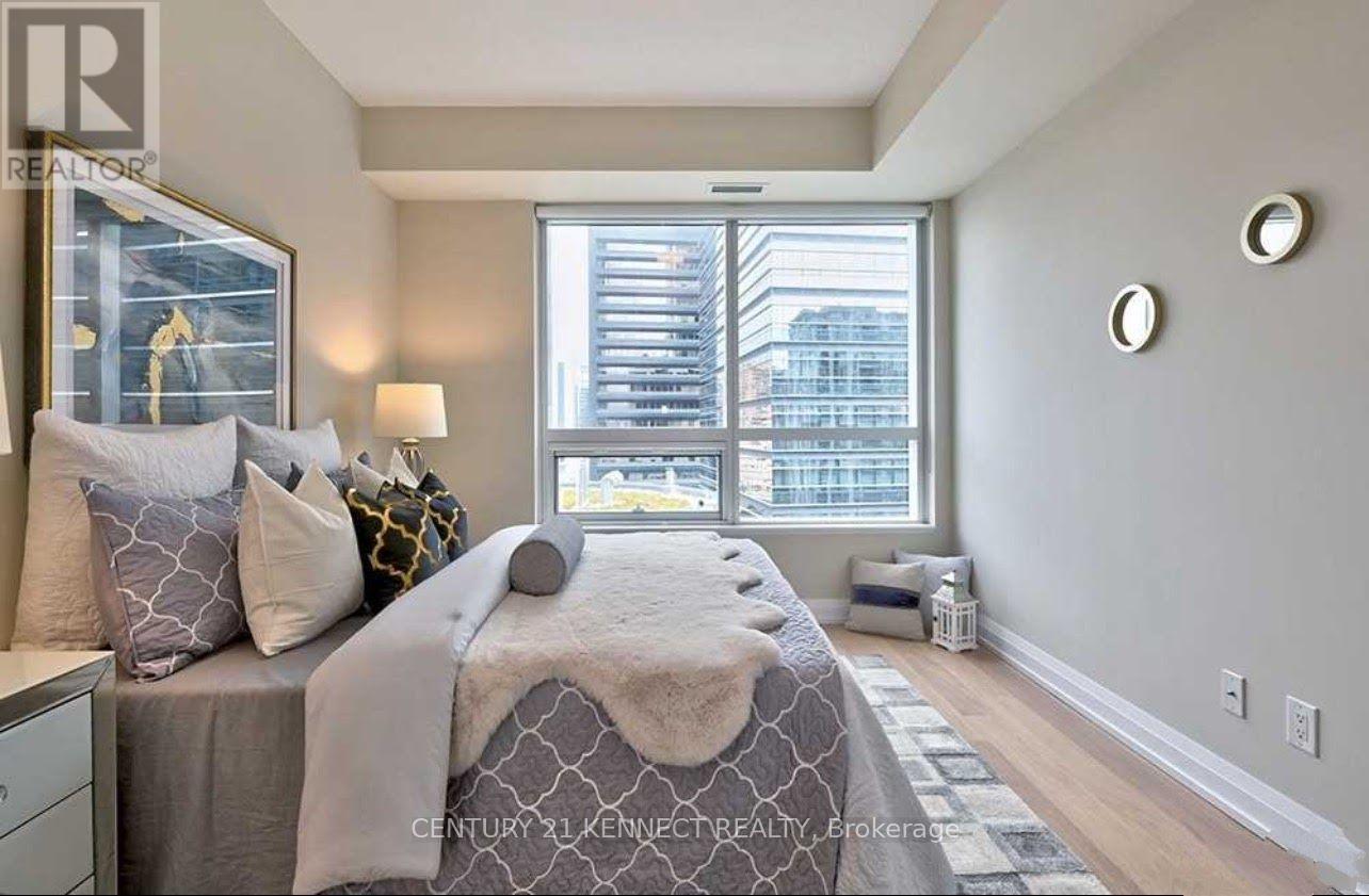 1005 - 2 Anndale Drive Property Photo 15