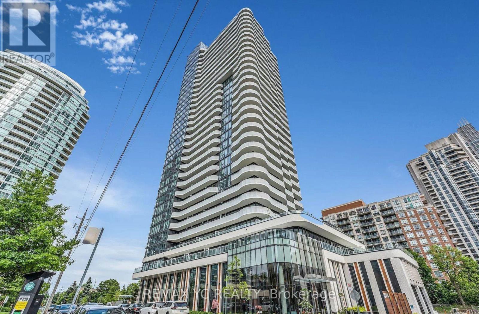 810 - 15 Holmes Avenue Photo de la propriété 1