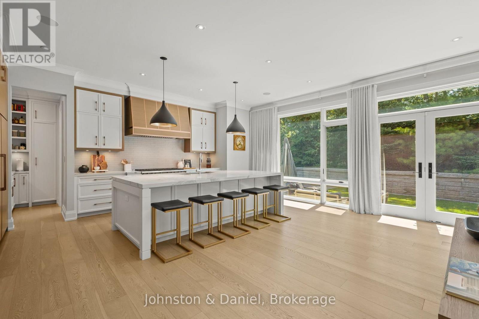 5 Pine Forest Road Property Photo 8