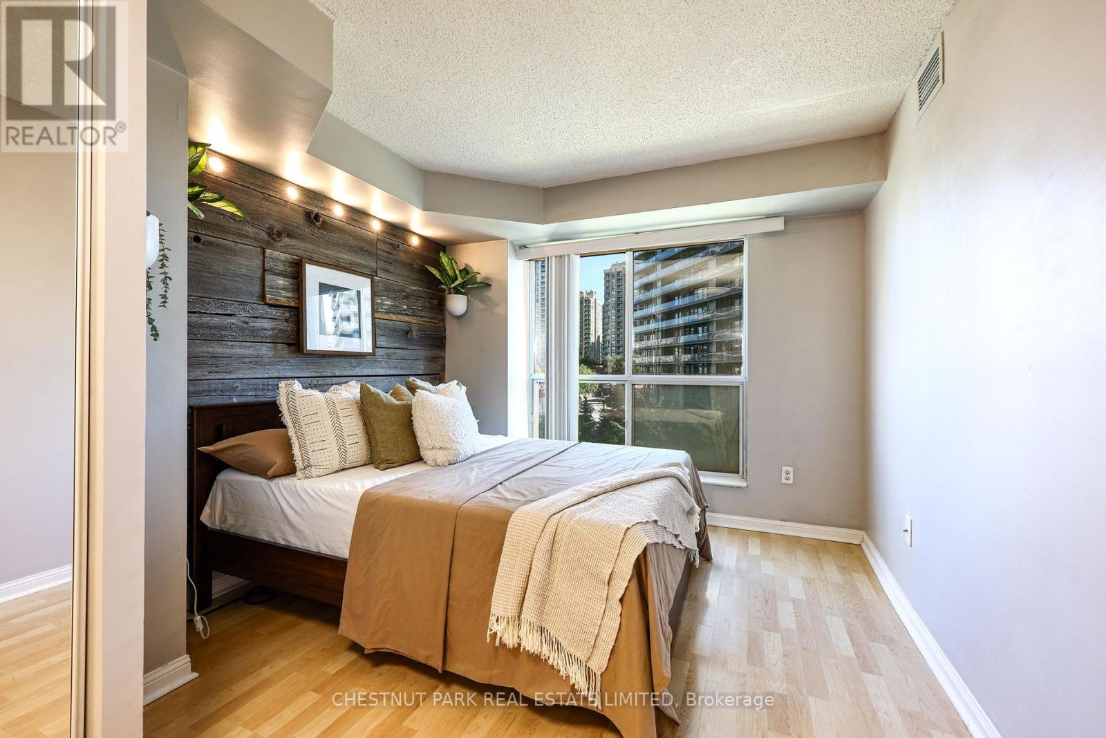 615 - 23 Lorraine Drive Property Photo 15