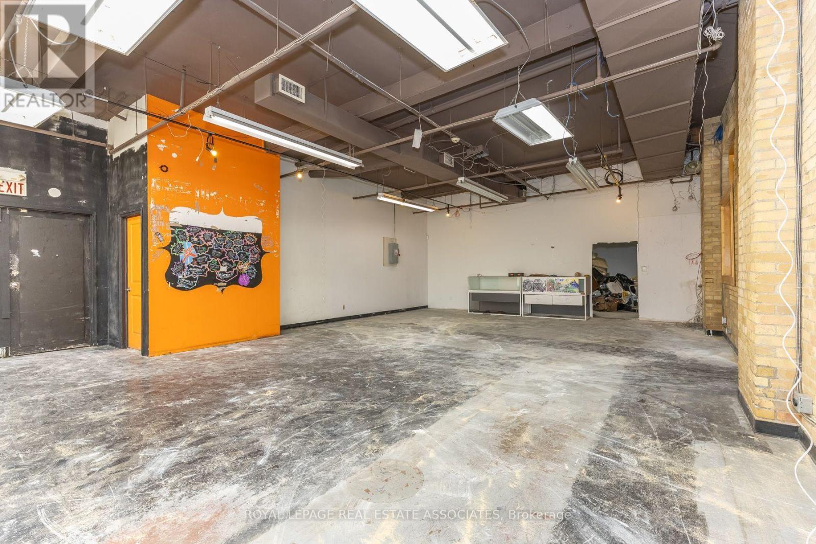 Unit A - 381 Richmond Street E Property Photo 5