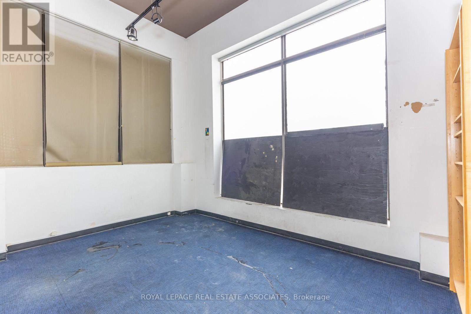 Unit A - 381 Richmond Street E Property Photo 11