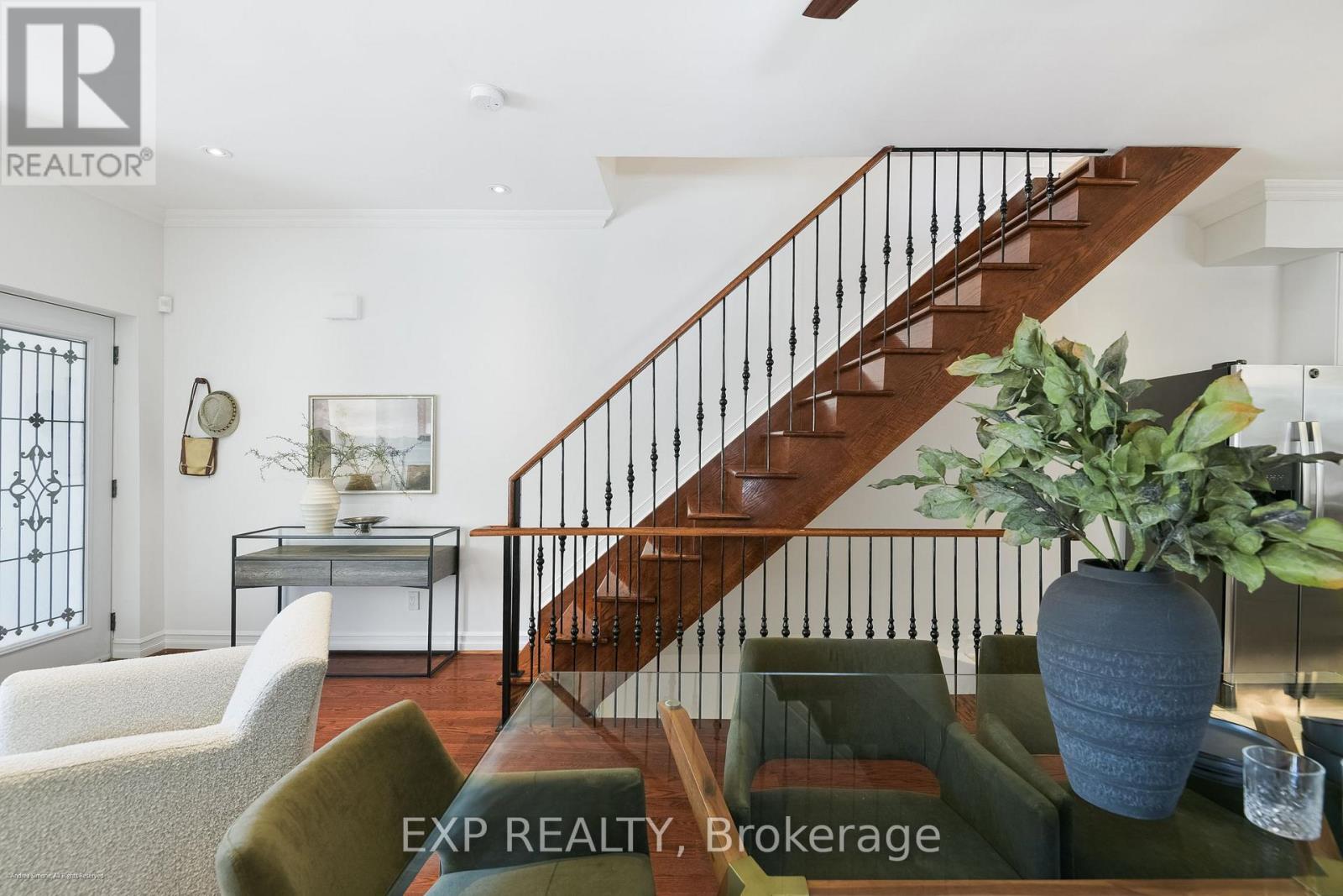 6 Louise Avenue Property Photo 9