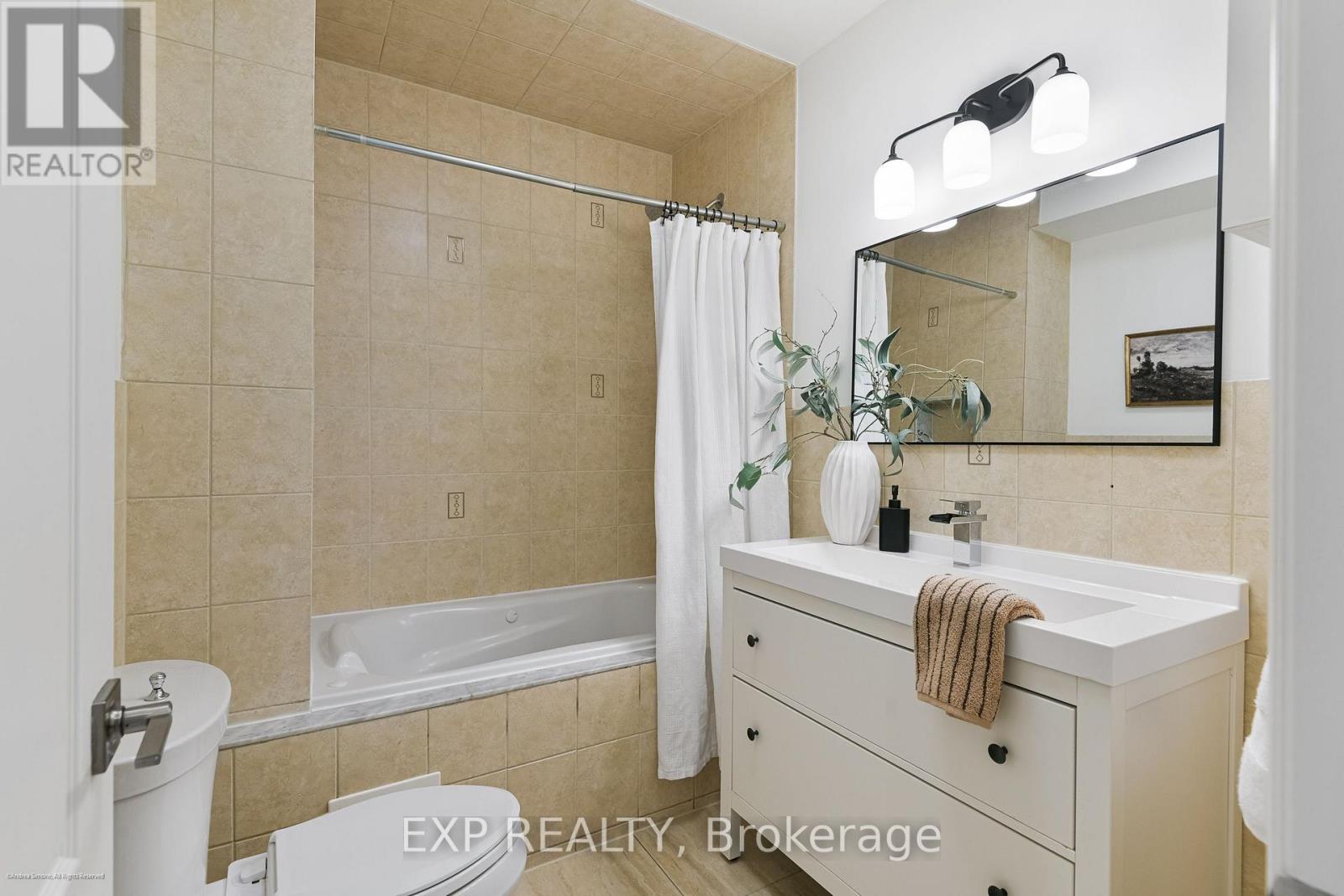 6 Louise Avenue Property Photo 15