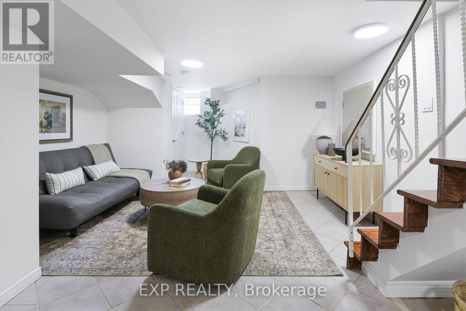 6 Louise Avenue Property Photo 25