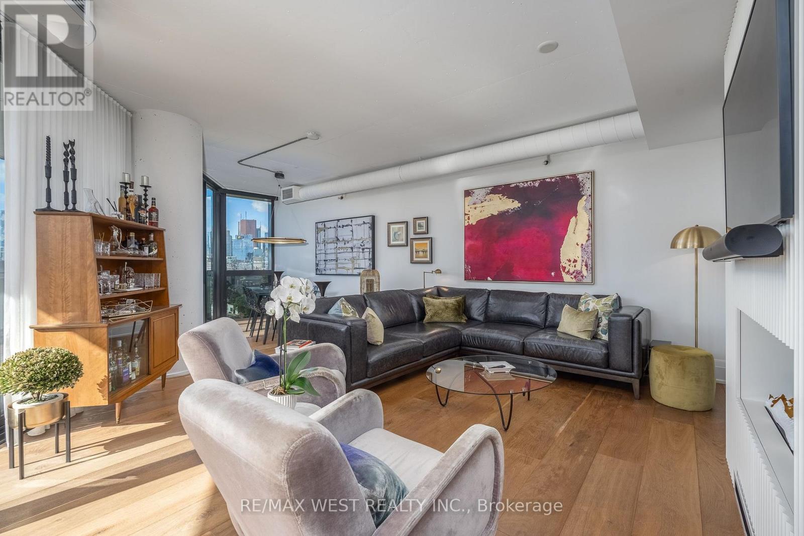 1002 - 21 Lawren Harris Square Property Photo 6