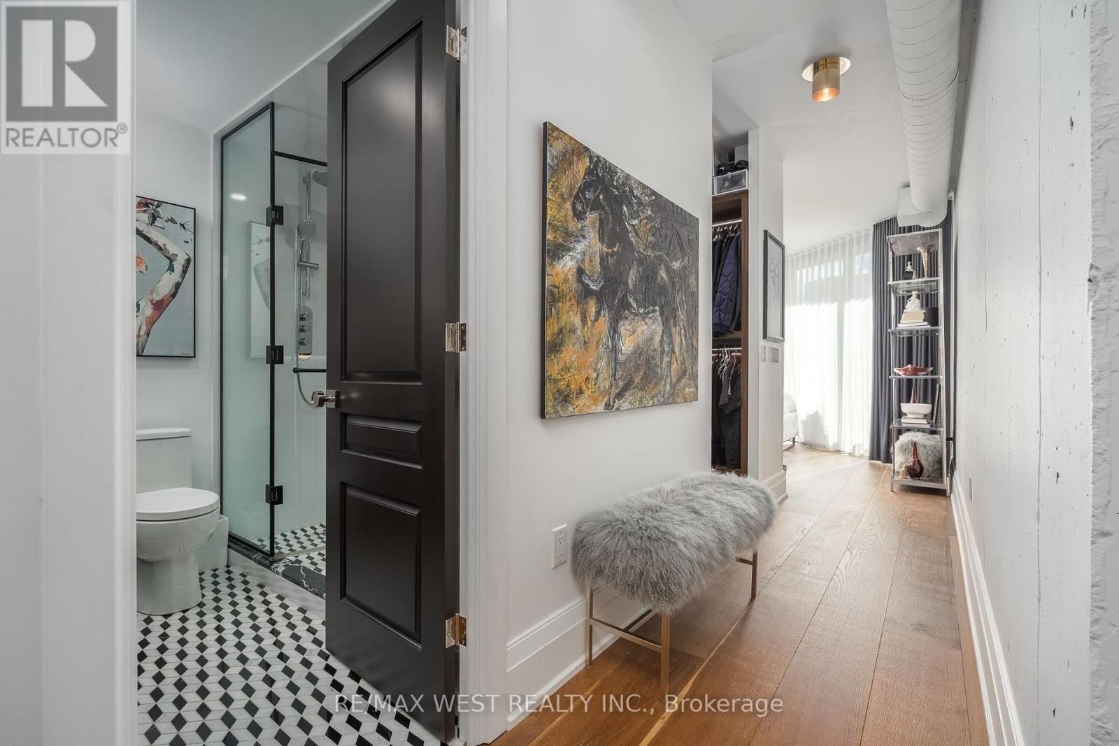 1002 - 21 Lawren Harris Square Property Photo 13