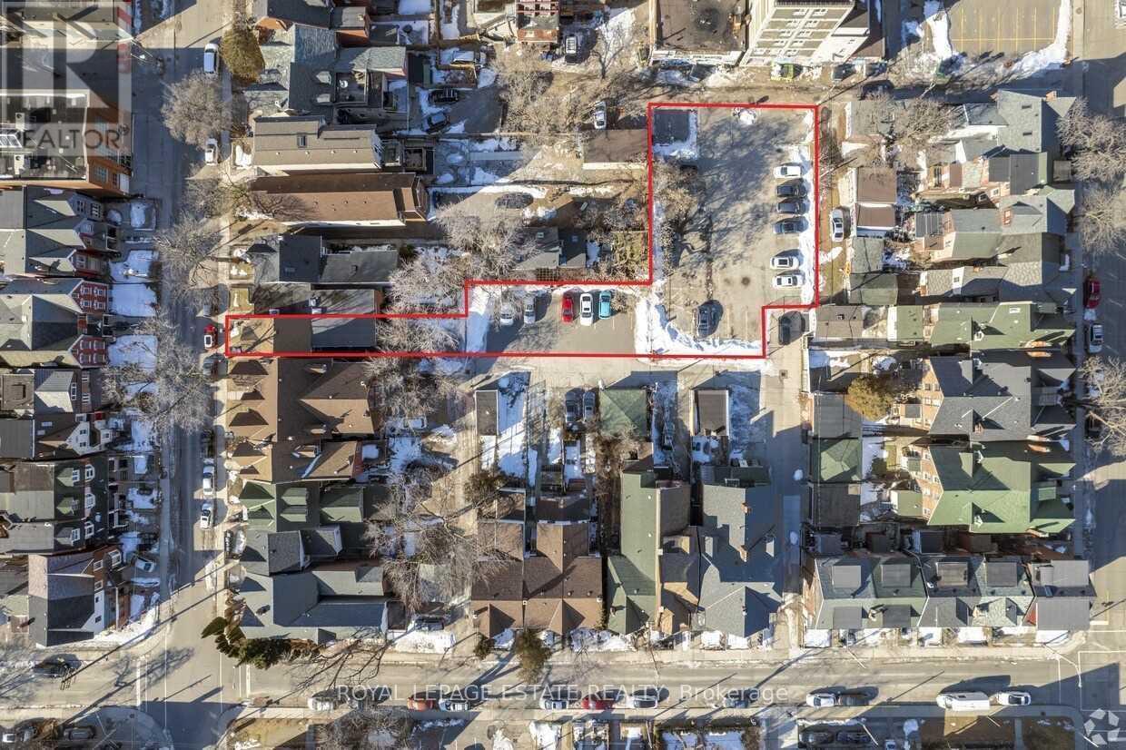 114 Baldwin Street Property Photo 2