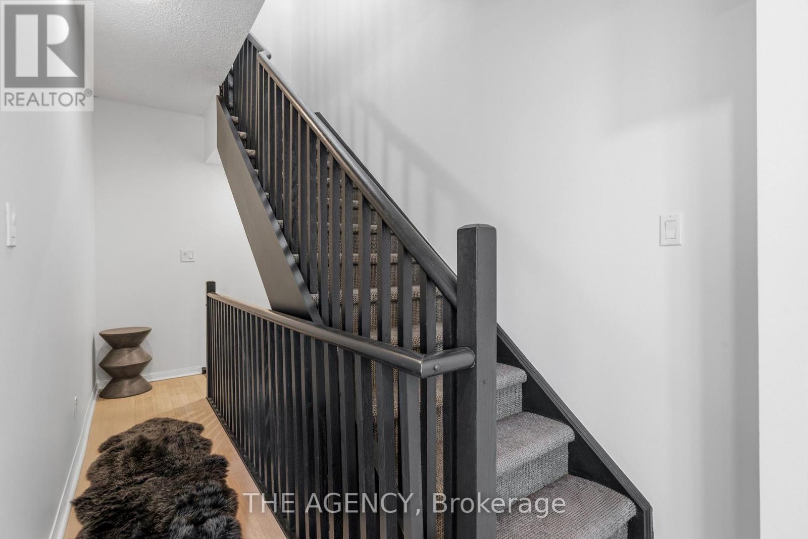 667 - 38 Stadium Road Property Photo 12