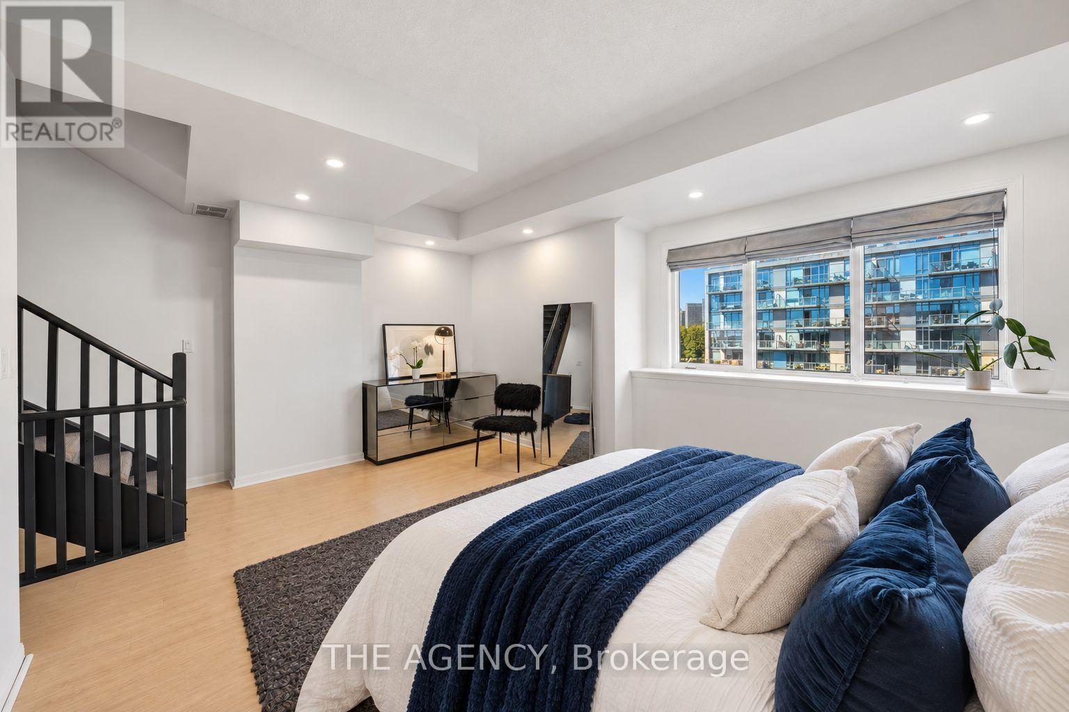 667 - 38 Stadium Road Property Photo 15
