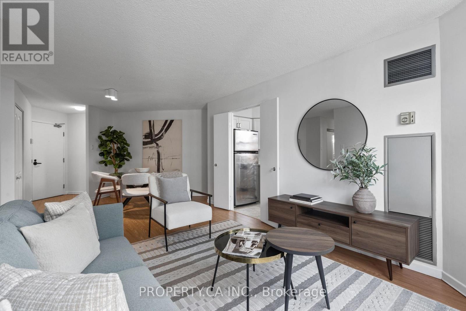 601 - 25 Maitland Street Property Photo 5