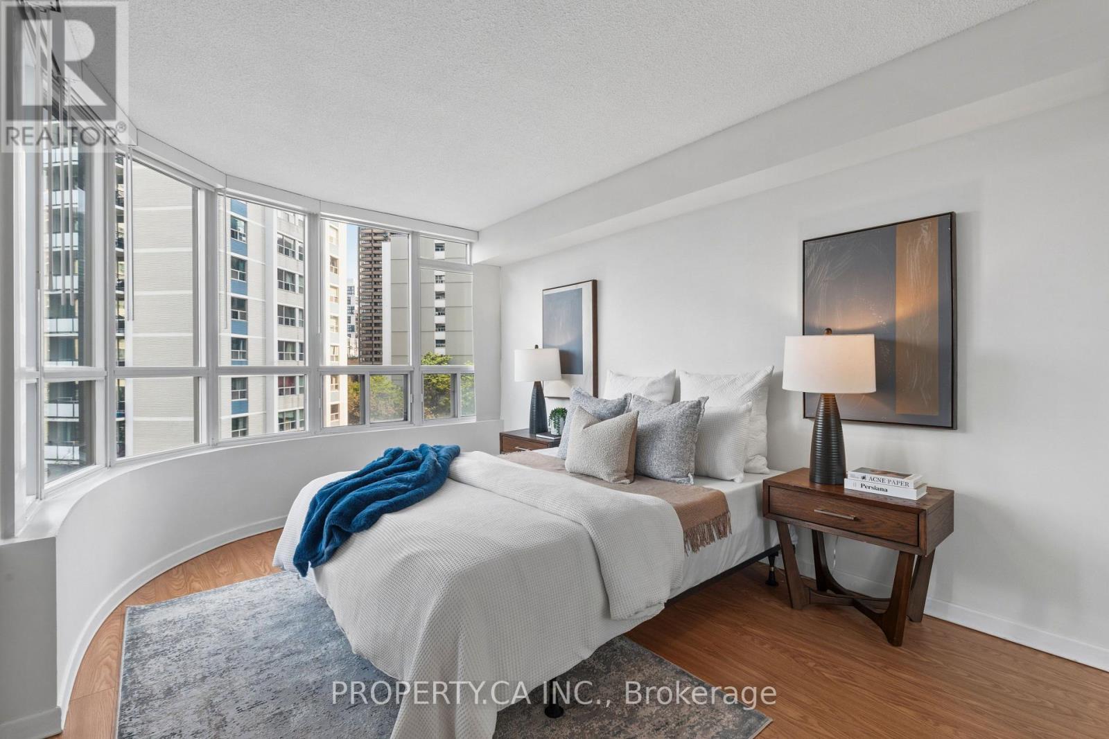 601 - 25 Maitland Street Property Photo 12