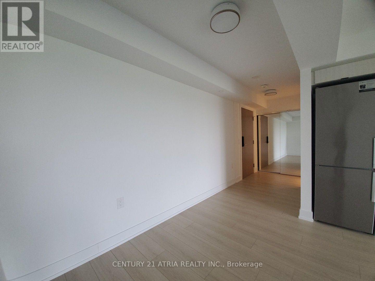 2424 - 585 Bloor Street E Property Photo 4