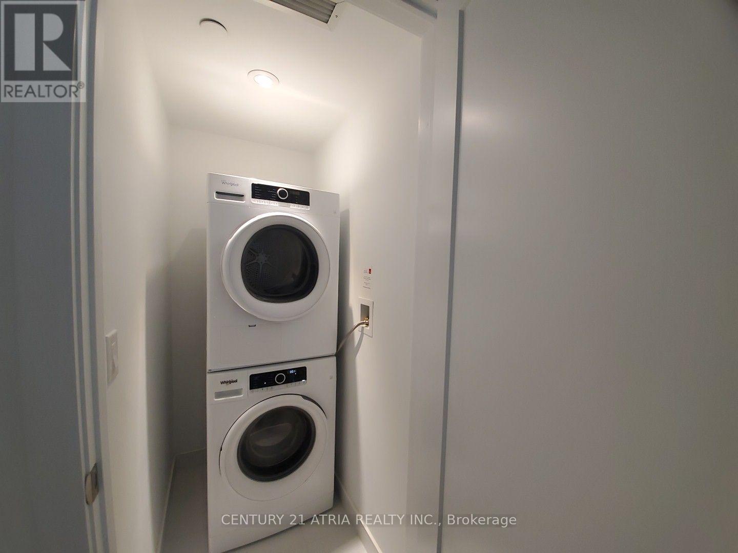 2424 - 585 Bloor Street E Property Photo 14