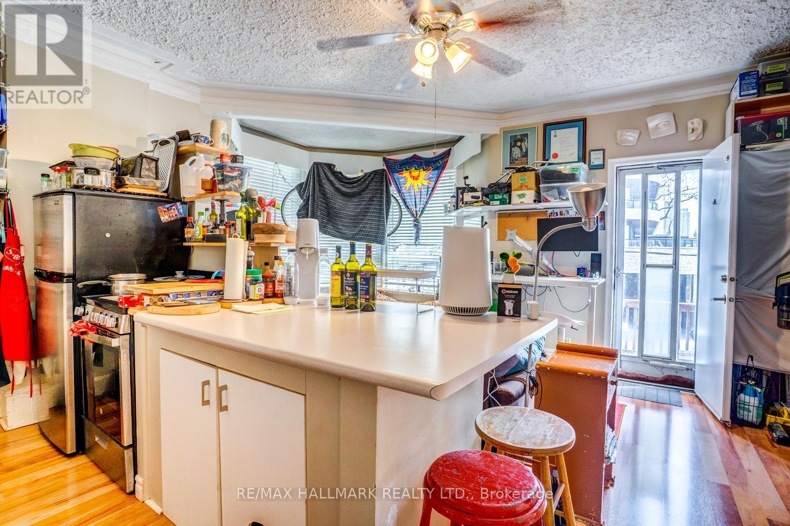 282 Avenue Road Property Photo 28